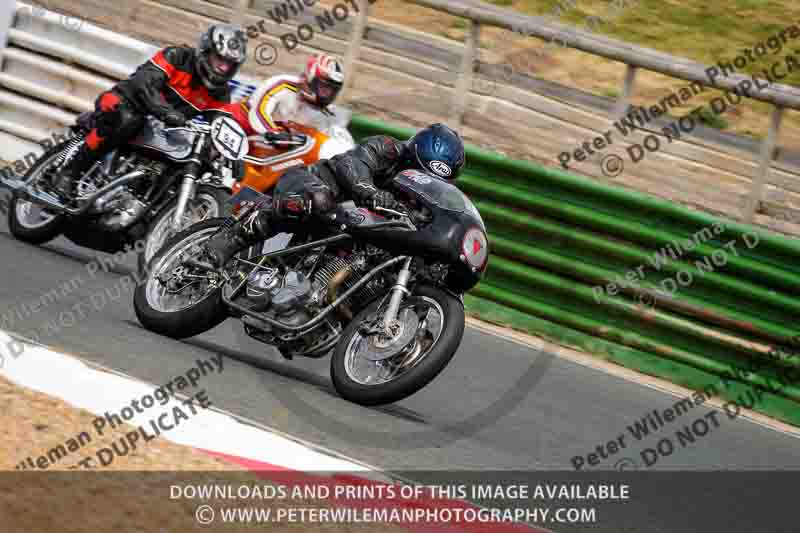 Vintage motorcycle club;eventdigitalimages;mallory park;mallory park trackday photographs;no limits trackdays;peter wileman photography;trackday digital images;trackday photos;vmcc festival 1000 bikes photographs
